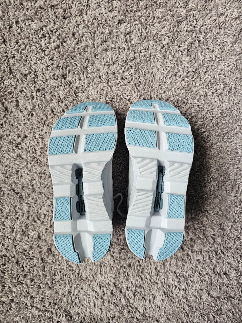 ON Cloudmonster Shoes in size 7 - Picture 7 of 8